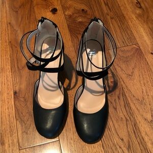 Black Strappy Women's Shoes